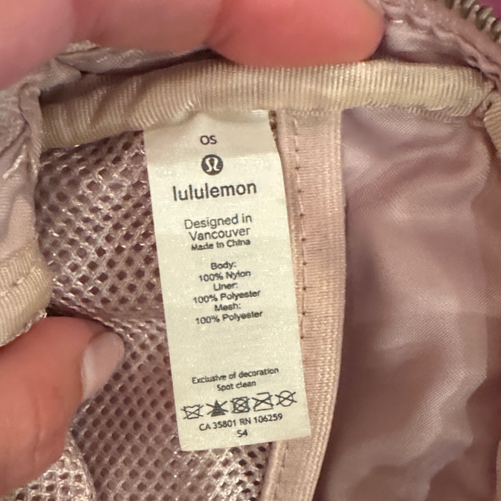 Lululemon Athletica Misty Pink Crossbody Bag - Picture 5 of 16